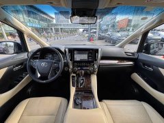 Toyota Alphard Hybrid 2.5L Luxury - ფოტო 5