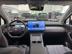Leapmotor C16 Pure Electric 630 Lidar Smart Luxury Edition 6-Seater - ფოტო 9