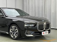 BMW 7 Series 740Li Luxury Package - ფოტო 5