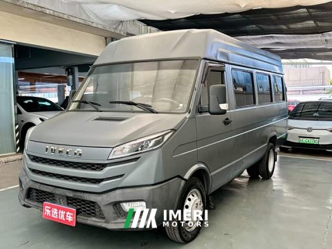 2024 Iveco Daily 2023 2.5T V40 Box Truck Long Wheelbase Mid-Roof Dual Wheels Side Sliding Door 2-3 Seater - ავტომობილი ჩინეთ…