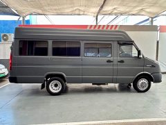 Iveco Daily 2023 2.5T V40 Box Truck Long Wheelbase Mid-Roof Dual Wheels Side Sliding Door 2-3 Seater - ფოტო 3