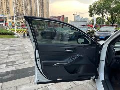 Toyota Avalon 2023 2.0L Luxury Edition - ფოტო 14