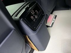 Zeekr Geely Zeekr 9X Max 55kWh Six-Seater - ფოტო 14