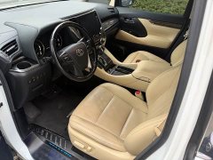 Toyota Vellfire Dual Motor 2.5L HV Premium Edition - photo 3