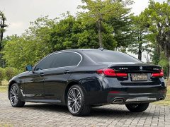 BMW 5 Series 530Li Premier M Sport Package - ფოტო 4