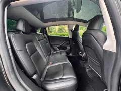 Tesla Model Y Rear-Wheel Drive - ფოტო 12