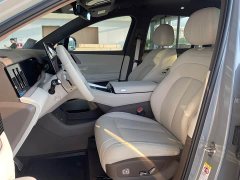Denza BYD Denza N8L Flagship - ფოტო 9