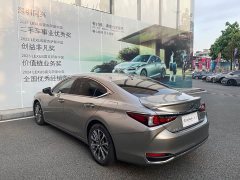 Lexus ES 2022 300h Excellence Edition - ფოტო 16