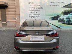 Lexus ES 2022 300h Excellence Edition - ფოტო 18