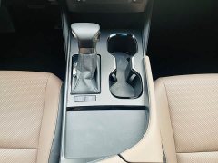 Lexus ES 2022 300h Excellence Edition - ფოტო 8