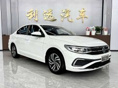 Volkswagen Bora 200TSI DSG Comfort Navigation Edition - ფოტო 3