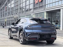 Xiaomi YU7 Four-Wheel Drive Max Edition - ფოტო 8