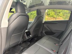 Tesla Model Y Rear-Wheel Drive - ფოტო 12
