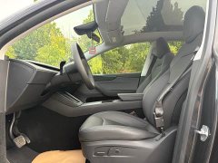 Tesla Model Y Rear-Wheel Drive - ფოტო 5