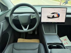 Tesla Model Y Rear-Wheel Drive - ფოტო 7