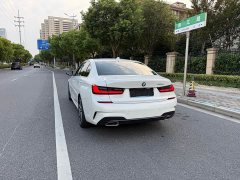 BMW 3 Series 325Li M Sport Package - ფოტო 4