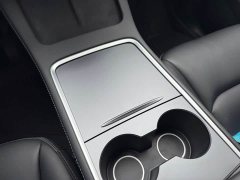 Tesla Model Y Standard Range RWD - ფოტო 11
