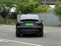 Tesla Model Y Standard Range RWD - ფოტო 5