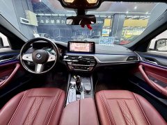 BMW 5 Series 530Li Premier M Sport Package - ფოტო 10