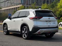 Nissan Qashqai e-POWER Hybrid Dual Motor AWD Premium Edition - фото 4