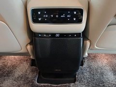 Li Auto Li Xiang MEGA Ultra - ფოტო 17