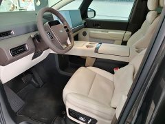 Li Auto Li Xiang MEGA Ultra - ფოტო 20