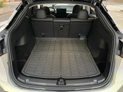 Tesla Model Y Standard Range RWD - ფოტო 15