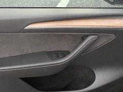 Tesla Model Y Standard Range RWD - ფოტო 18