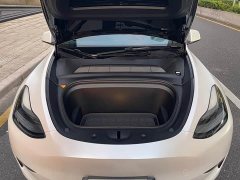 Tesla Model Y Standard Range RWD - ფოტო 19