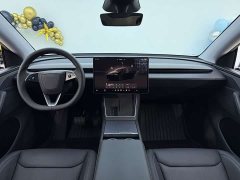 Tesla Model Y Long Range All-Wheel Drive - ფოტო 4