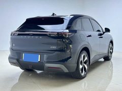 Arcfox Alpha T5 2026 Extended Range 1215 Yuan Jing Zhi Xing Version - ფოტო 7
