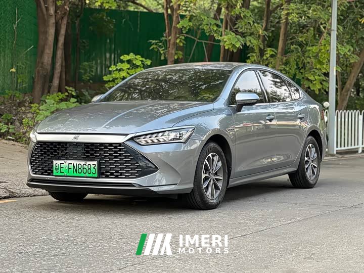 BYD Qin PLUS Glory Edition DM-i 55KM Leading - ავტომობილი ჩინეთიდან