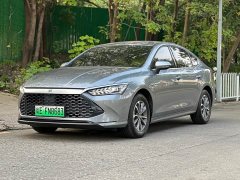 BYD Qin PLUS Glory Edition DM-i 55KM Leading - ფოტო 1