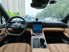 NIO ES8 100kWh Seven-Seater - ფოტო 4