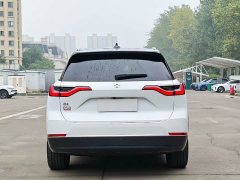 NIO ES8 100kWh Seven-Seater - ფოტო 8