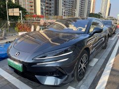 Denza BYD Denza Z9 1100km Range AWD Max - ფოტო 1