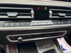 BMW X5 Facelift xDrive 40Li M Sport Package - ფოტო 14