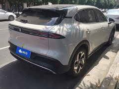 Baojun Yunhai 140km Plug-in Hybrid - ფოტო 3