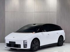 Li Auto i6 2025 Two-Wheel Drive Standard - ფოტო 1
