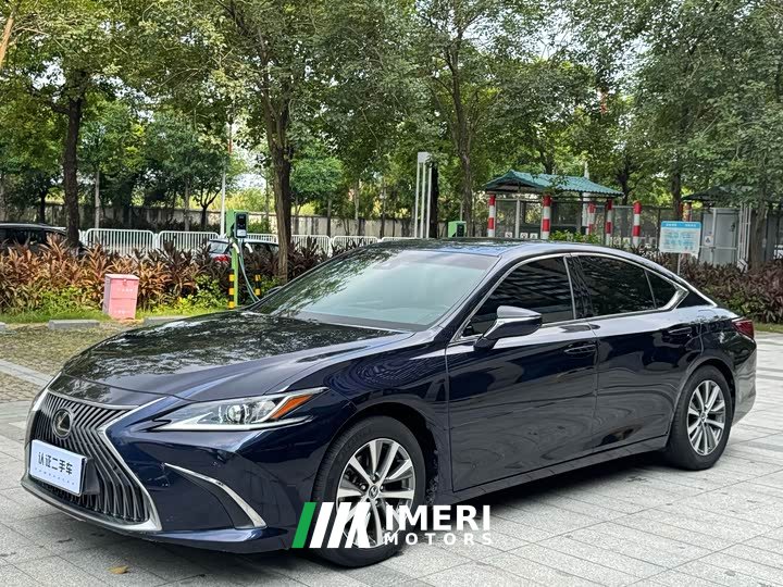 Lexus ES 200 Luxury - ავტომობილი ჩინეთიდან