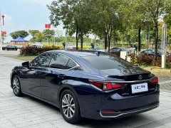 Lexus ES 200 Luxury - ფოტო 10