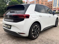 Volkswagen ID.3 Outstanding Edition - ფოტო 4