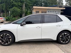Volkswagen ID.3 Outstanding Edition - ფოტო 5