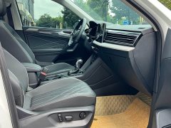 Volkswagen Tiguan L Outstanding Edition 330TSI Automatic Two-Wheel Drive R-Line Dragon Shine Edition - ფოტო 10