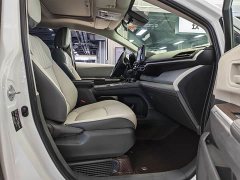 Toyota Sienna 2023 2.5L Hybrid Comfort Edition - ფოტო 12