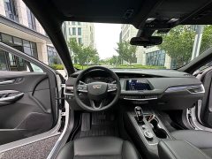 Cadillac XT4 28T FWD Technology - ფოტო 17