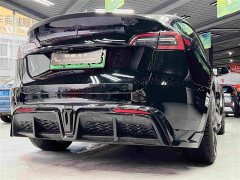Tesla Model Y Performance All-Wheel Drive - ფოტო 7