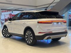 Lincoln Adventurer Explorer 2.0T FWD Elegant Edition - ფოტო 6