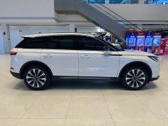 Lincoln Adventurer Explorer 2.0T FWD Elegant Edition - ფოტო 9