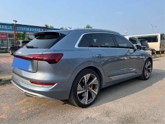 Audi e-tron 50 quattro Prestige - ფოტო 4
